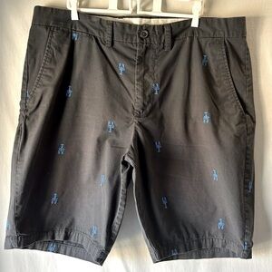 LAST CHANCE Old Navy Flat Front Lobster Embroidered Twill Shorts Mens Size 38